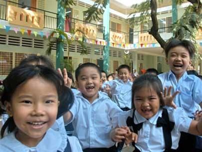 Cô giáo đánh học sinh gãy răng